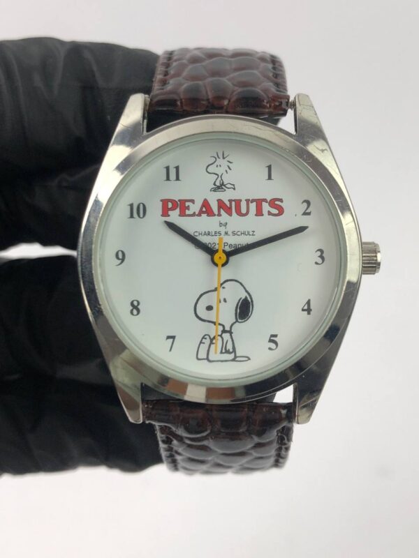 JAM KARAKTER PEANUTS - Gambar 2