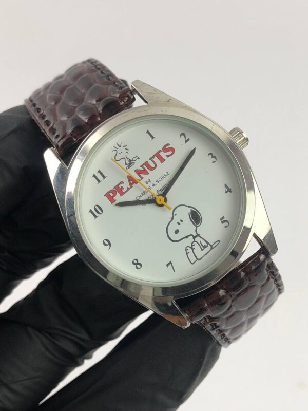 JAM KARAKTER PEANUTS - Gambar 4