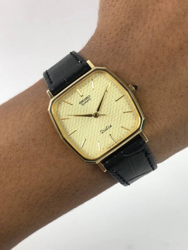 SEIKO DOLCE OCTAGON TEXTURED DIAL