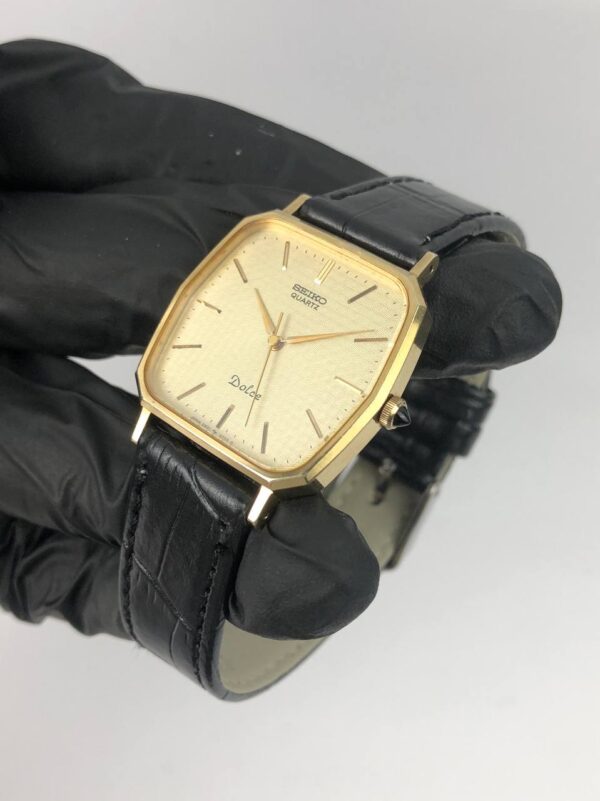 SEIKO DOLCE OCTAGON TEXTURED DIAL - Gambar 3