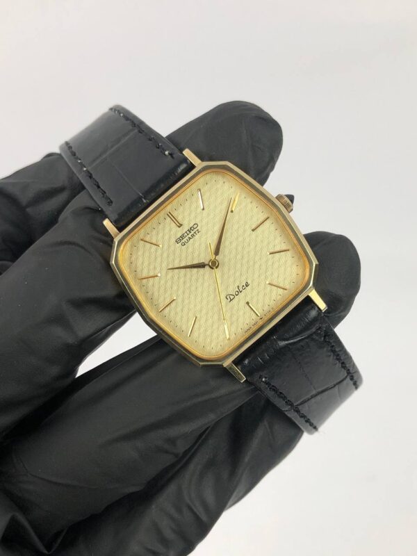 SEIKO DOLCE OCTAGON TEXTURED DIAL - Gambar 4