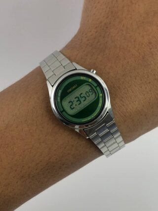 SEIKO VINTAGE LCD LADY ALL ORIGINAL