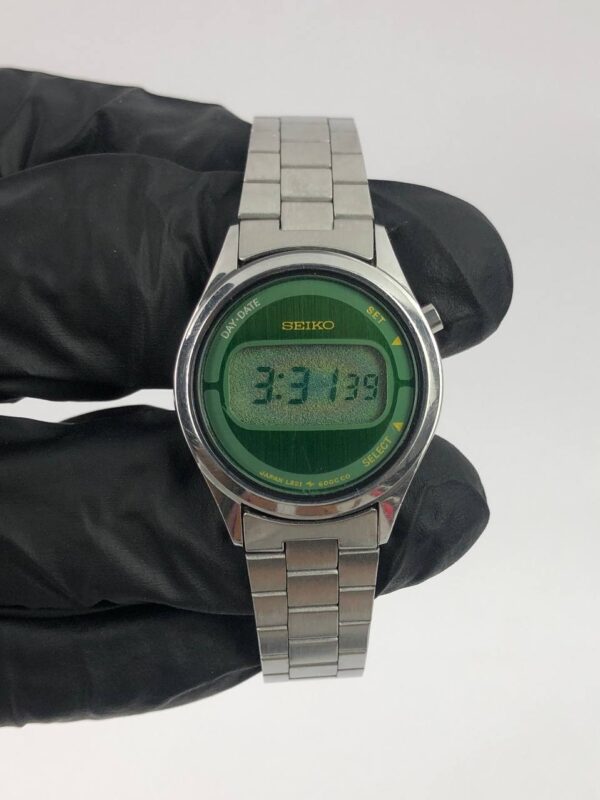 SEIKO VINTAGE LCD LADY ALL ORIGINAL - Gambar 2