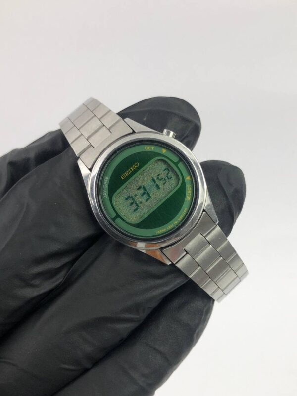 SEIKO VINTAGE LCD LADY ALL ORIGINAL - Gambar 4