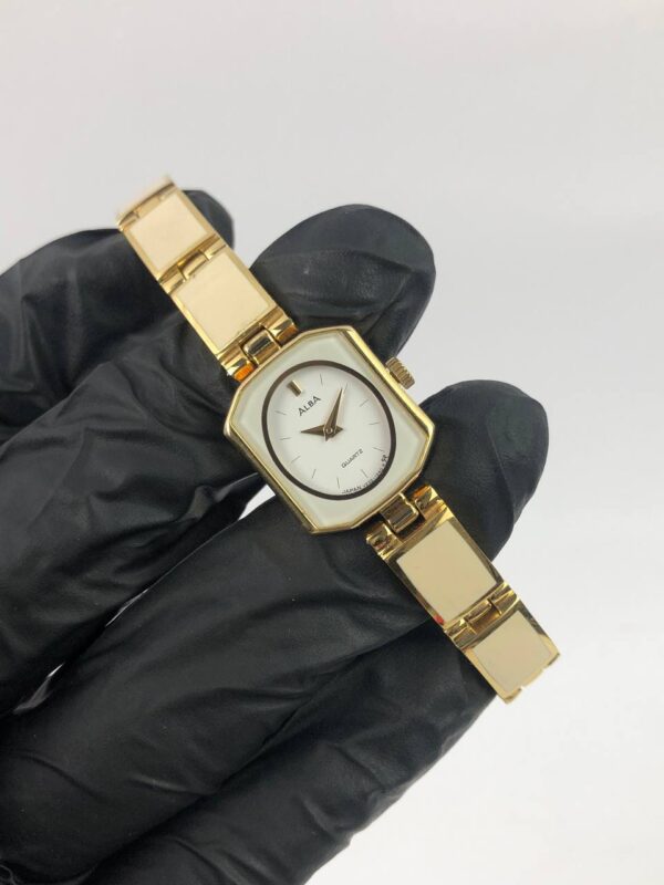 BEAUTIFUL ALBA CERAMIC MULTIGONAL CASE - Gambar 4