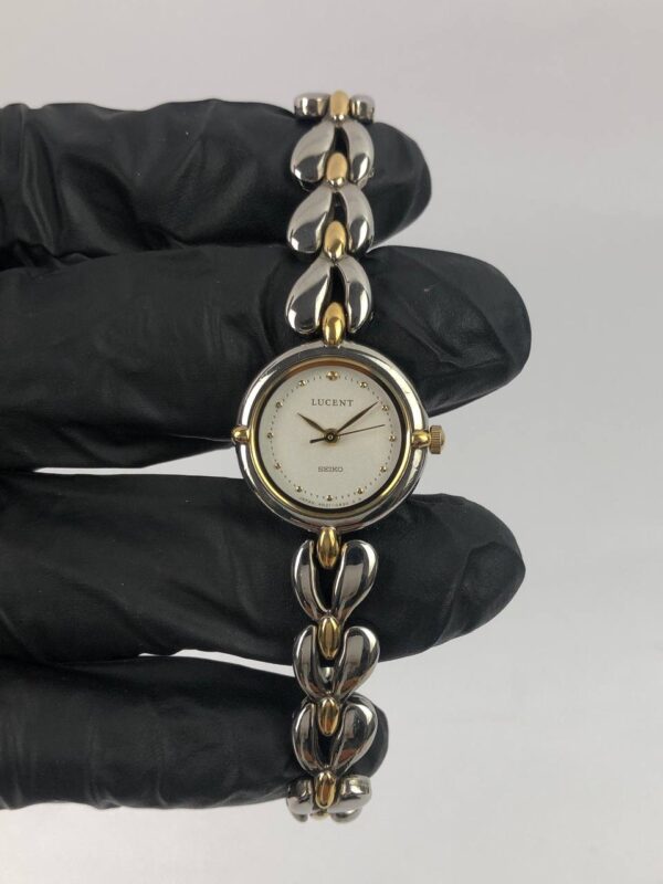SEIKO LUCENT FLOWER BRACELET - Gambar 2