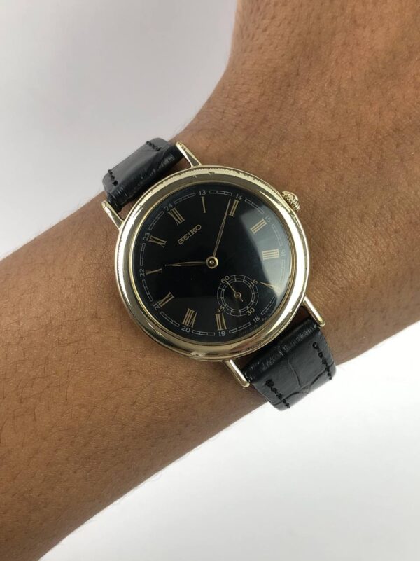 SEIKO MIDSIZE SUBSECOND BLACK DIAL