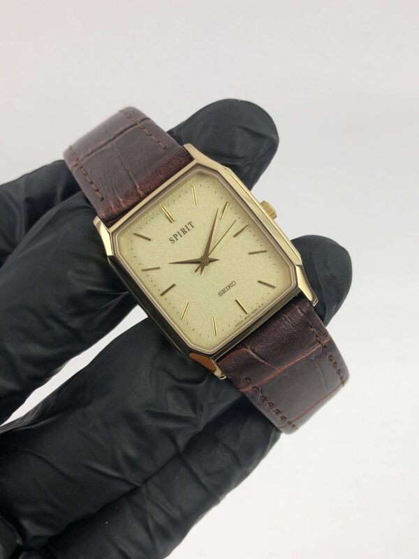 SEIKO SPIRIT TANK PRIA TEXTURE DIAL - Gambar 4