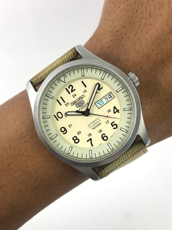 SEIKO 5SPORTS MILITARY ALL ORIGINAL