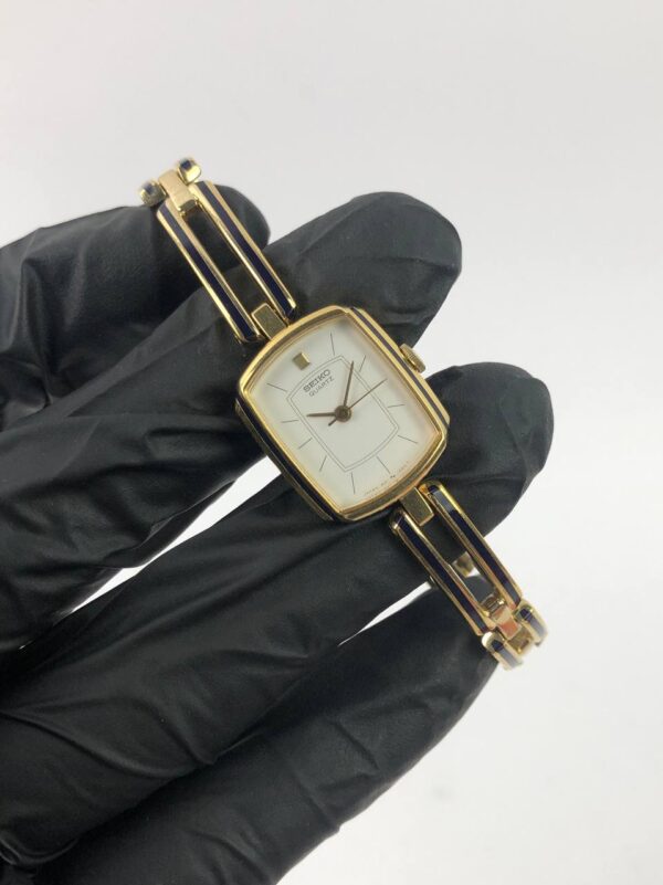 BEAUTIFUL SEIKO LADIES BANGLE - Gambar 4