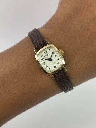 JAM RUSIA LADIES MANUAL