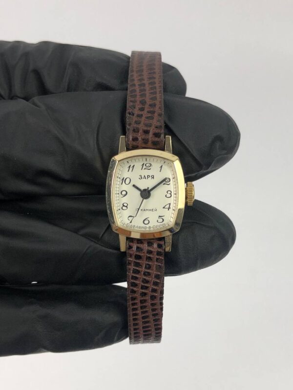 JAM RUSIA LADIES MANUAL - Gambar 2