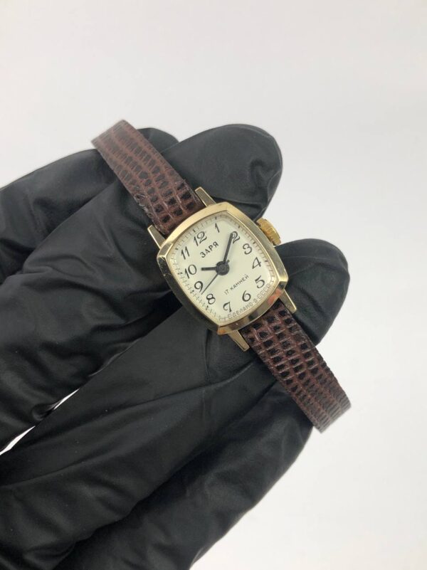 JAM RUSIA LADIES MANUAL - Gambar 4