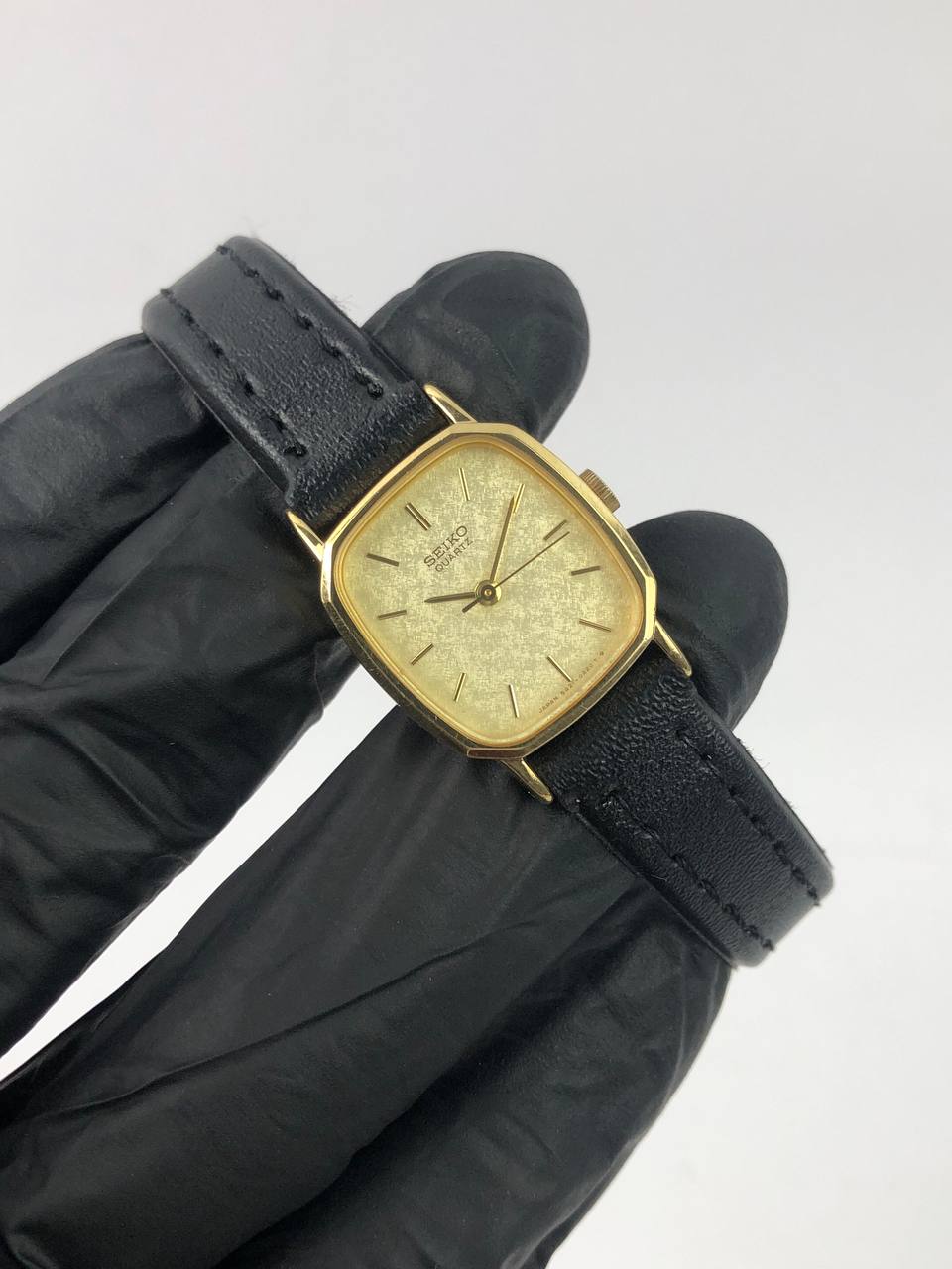 SEIKO LADIES SNOWFLAKE DIAL - Gambar 4