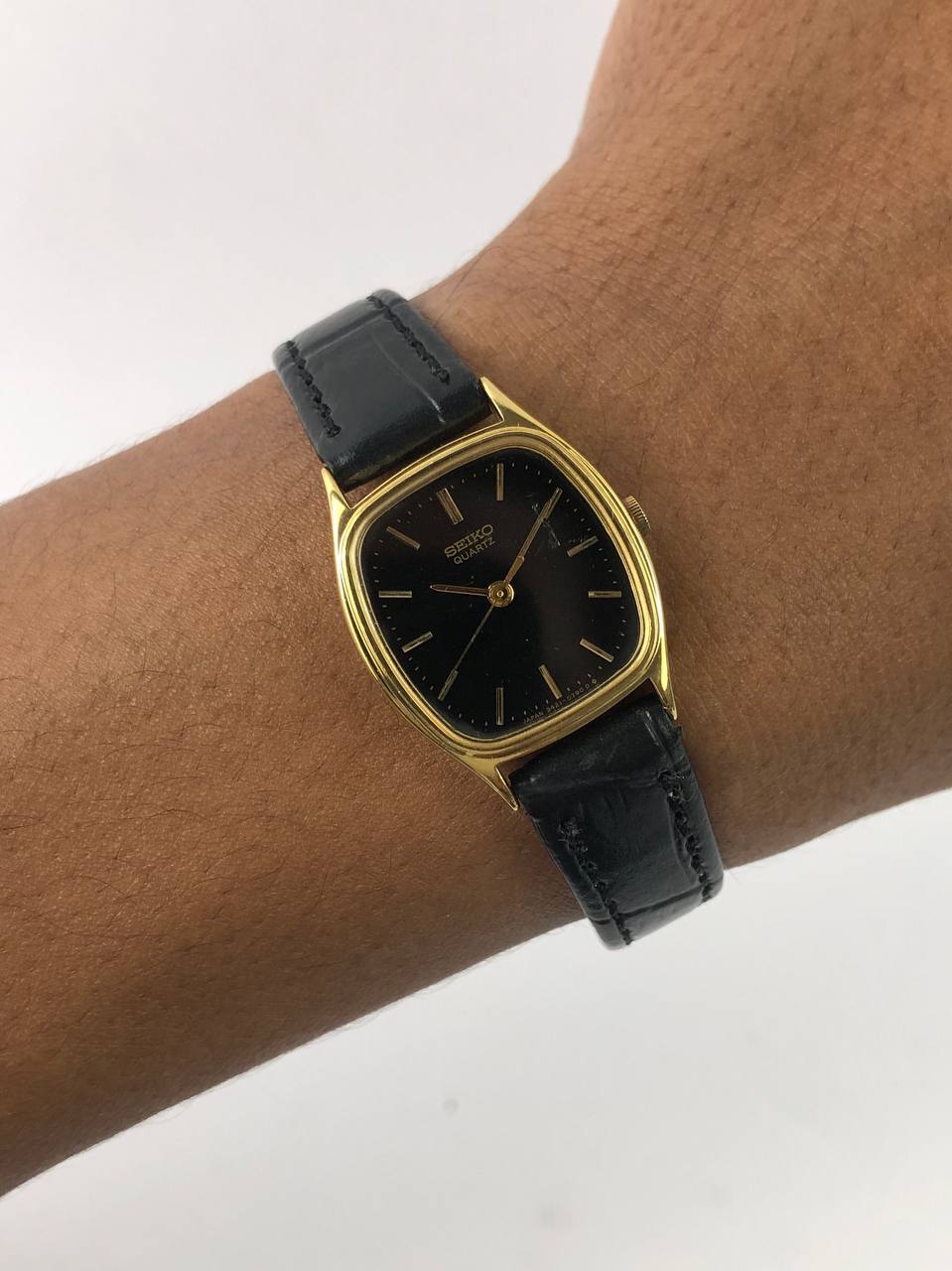 SEIKO LADY BLACK DIAL