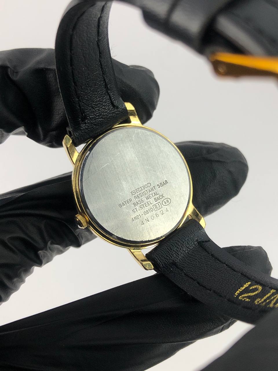 SEIKO SPIRIT GOLD TONE TEXTURE DIAL - Gambar 7