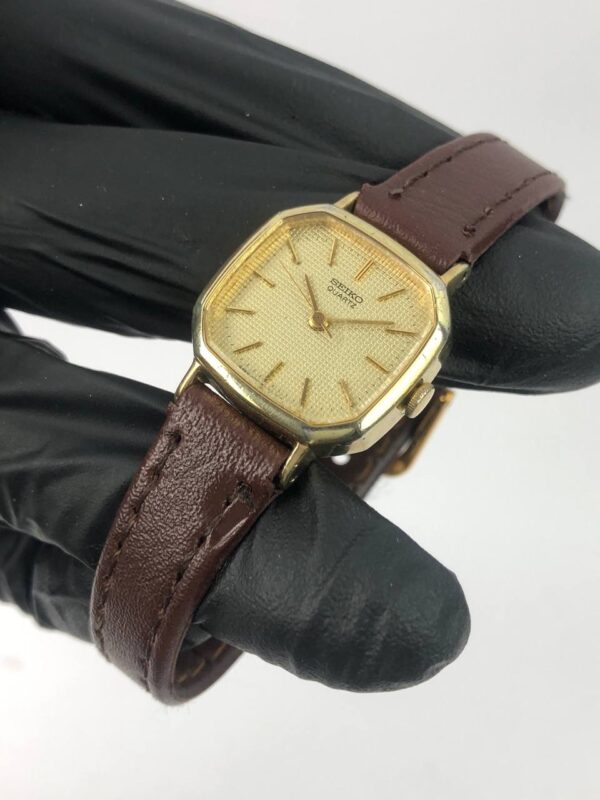 SEIKO LADY HEKSAGON BUBBLE DIAL - Gambar 3
