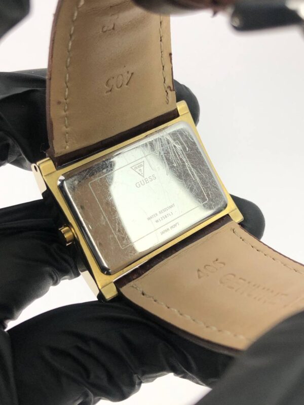 GUESS SQUARE LADY - Gambar 7