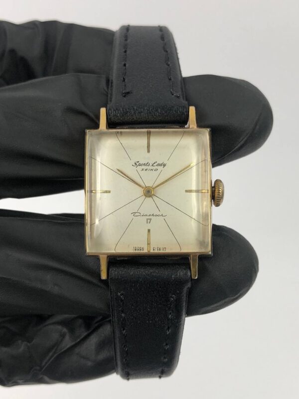 SEIKO SPORTS LADY DIASHOCK SQUARE - Gambar 2
