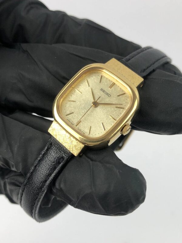 SEIKO LADIES TEXTURED CASE - Gambar 3