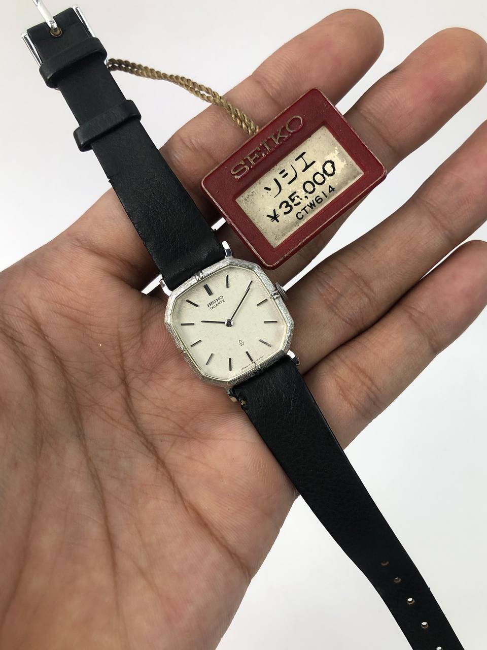 NOS SEIKO OCTAGON TEXTURE CASE LADIES - Gambar 2