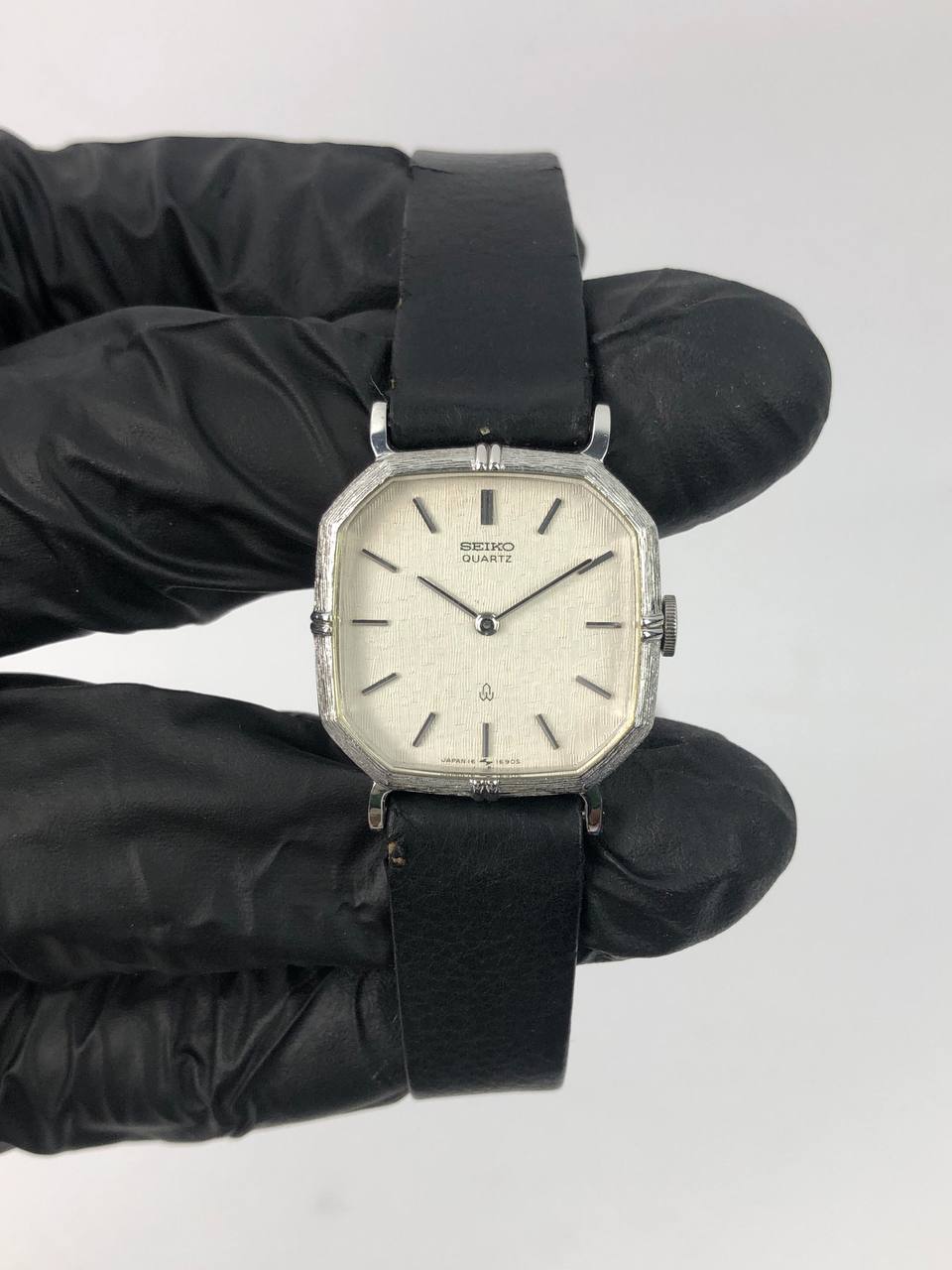 NOS SEIKO OCTAGON TEXTURE CASE LADIES - Gambar 3