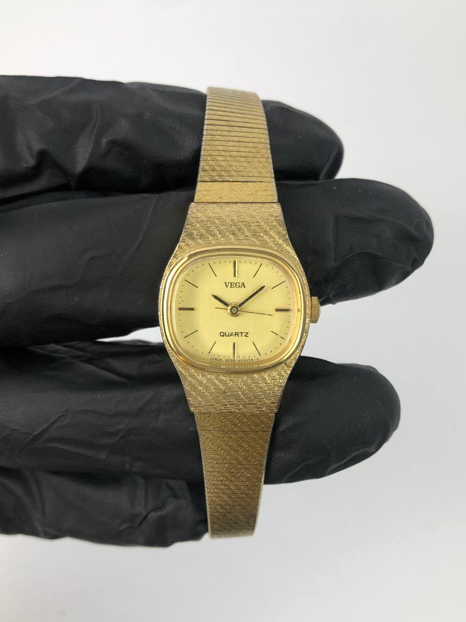 BEAUTIFUL CITIZEN QUARTZ VEGA VINTAGE - Gambar 2