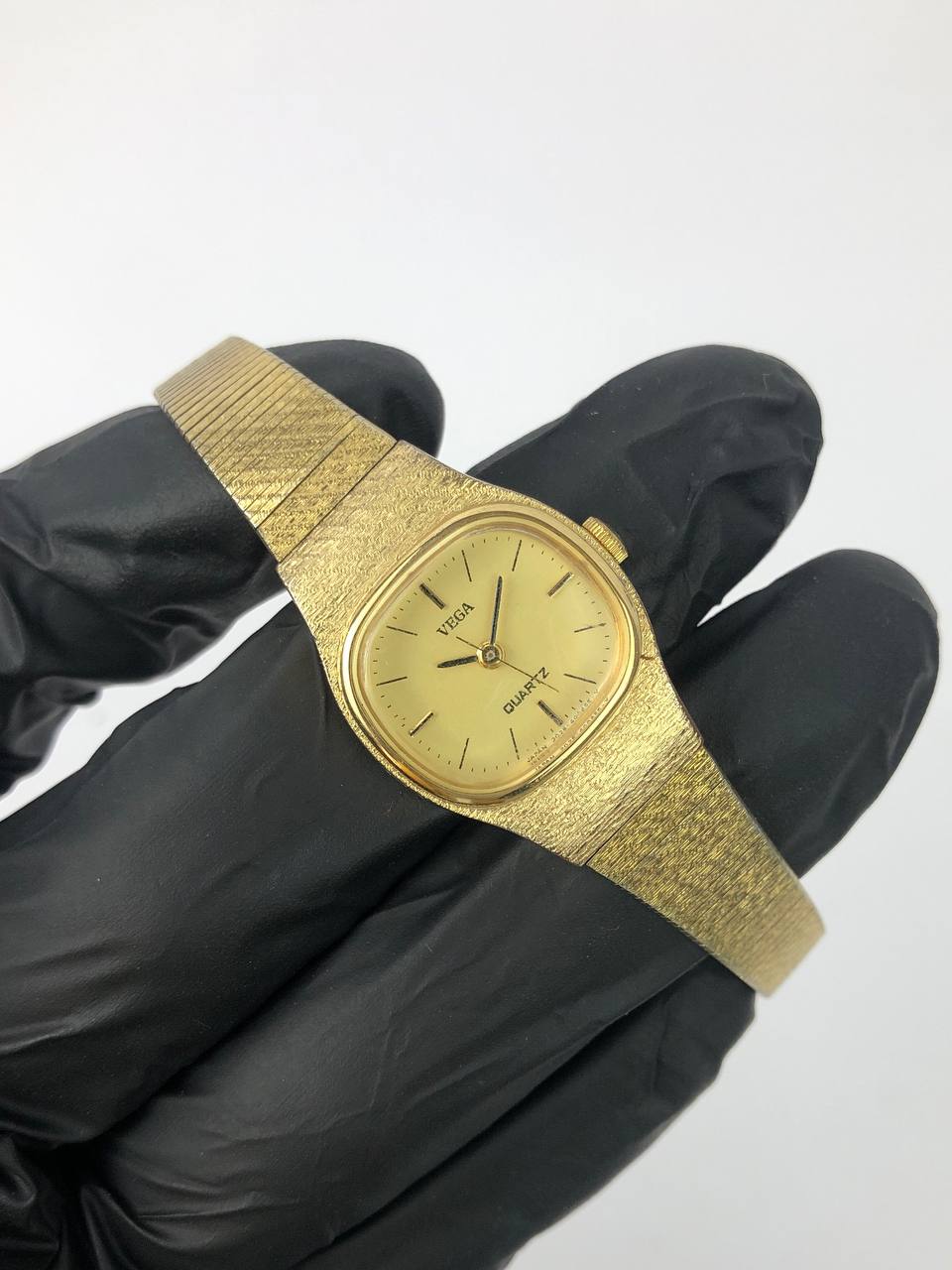 BEAUTIFUL CITIZEN QUARTZ VEGA VINTAGE - Gambar 4