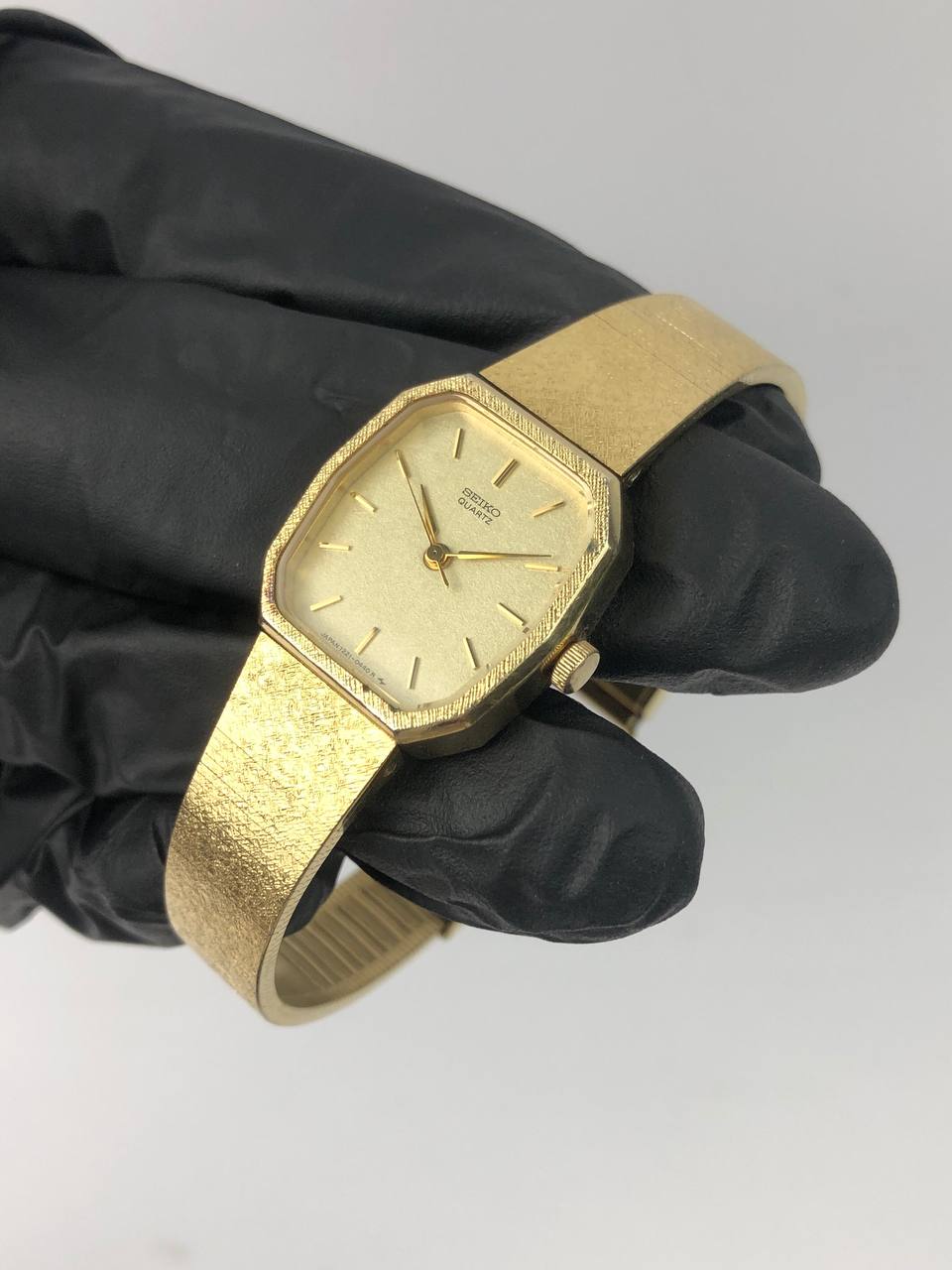 SEIKO QUARTZ LADIES HEKSAGON CASE - Gambar 3