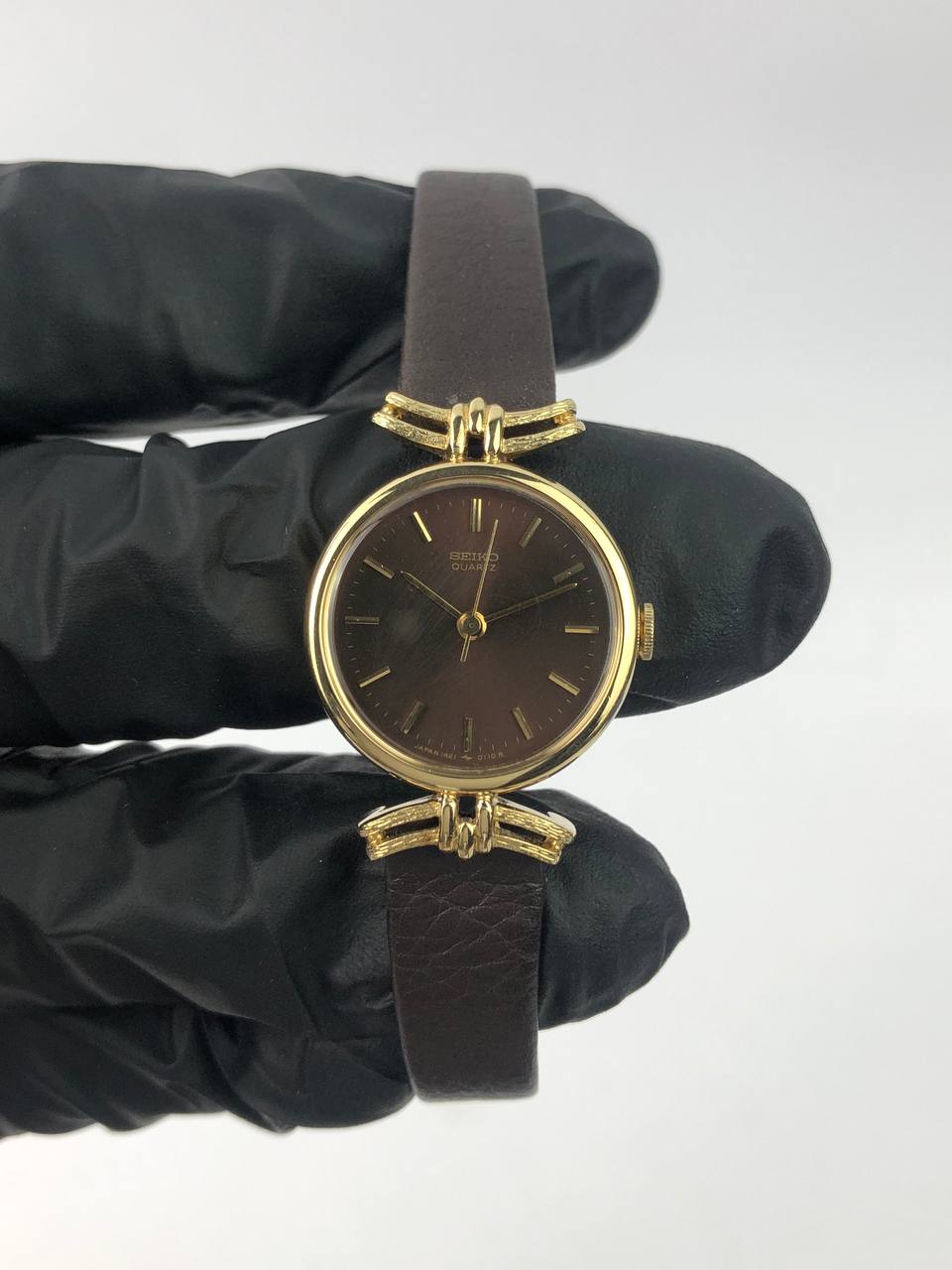 SEIKO QUARTZ VANCY LUG BROWN DIAL - Gambar 2