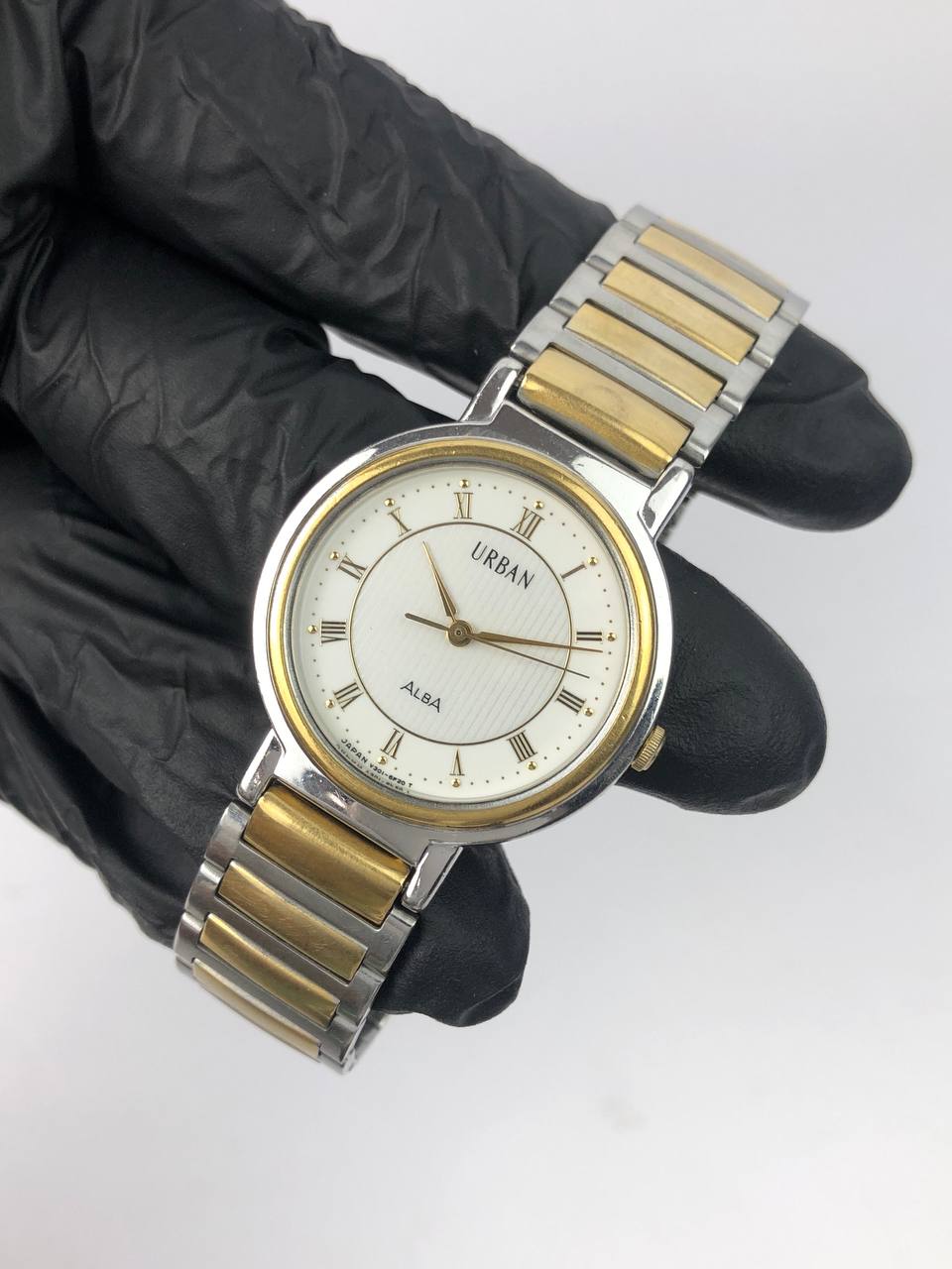 ALBA URBAN ROMAN TUXEDO DIAL - Gambar 4