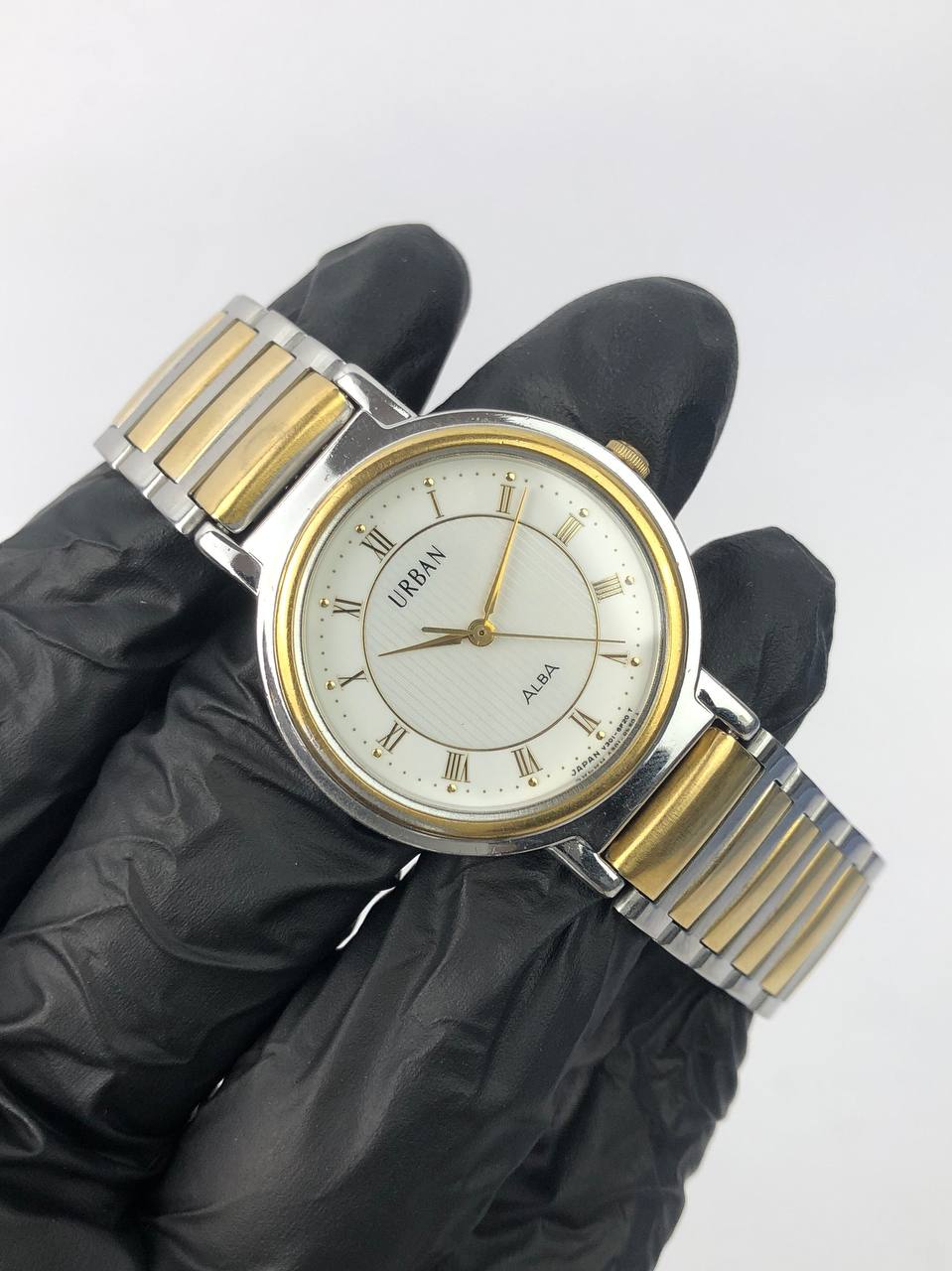 ALBA URBAN ROMAN TUXEDO DIAL - Gambar 3