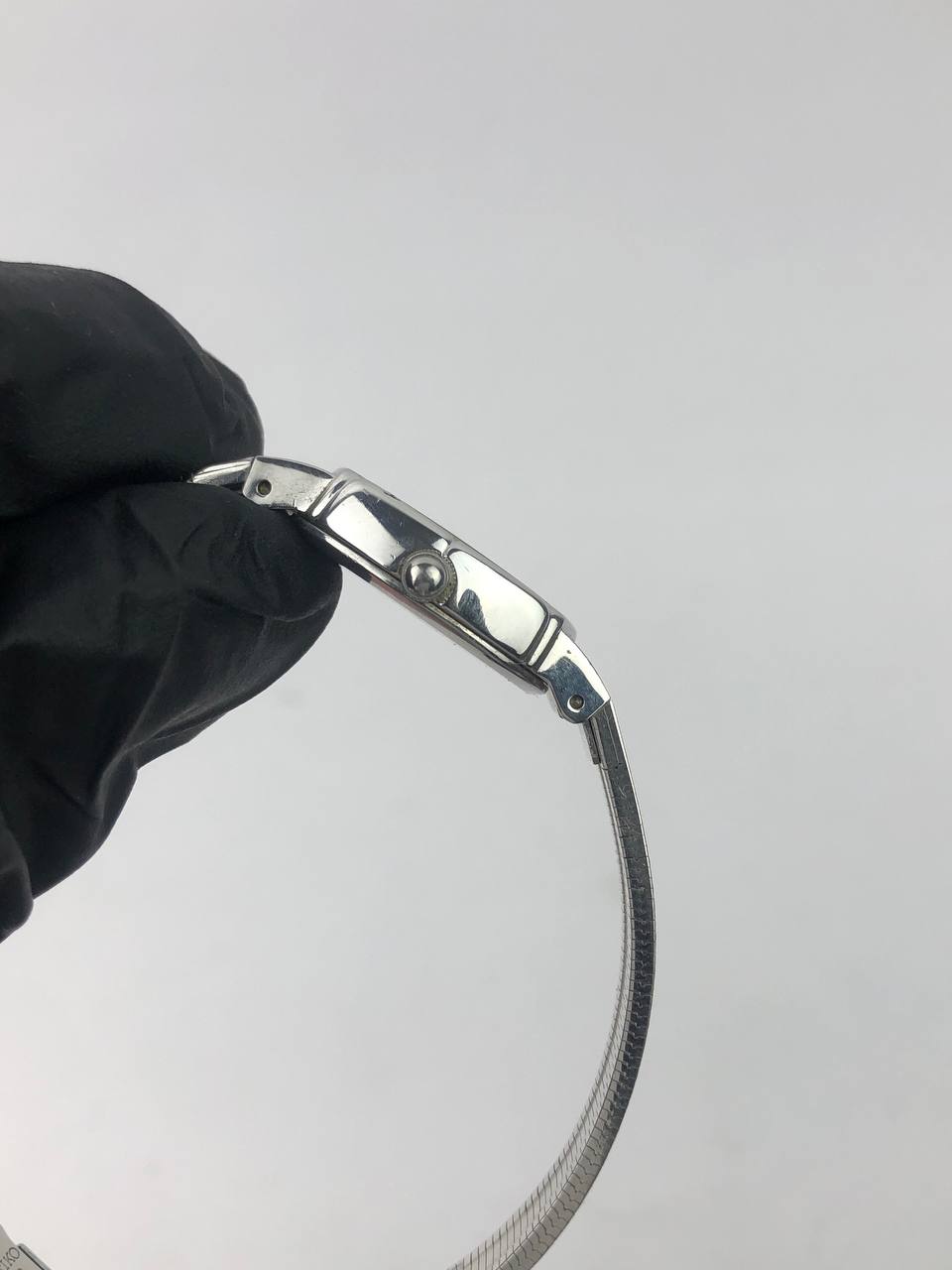 BEAUTIFUL SEIKO QUARTZ SNOWFLAKE DIAL - Gambar 5