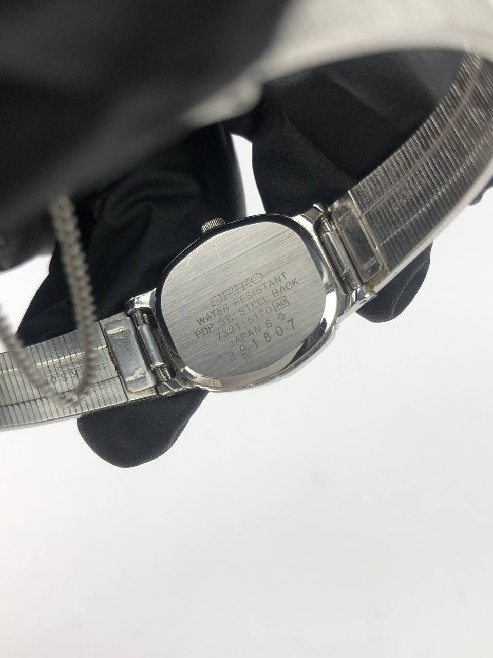 BEAUTIFUL SEIKO QUARTZ SNOWFLAKE DIAL - Gambar 7