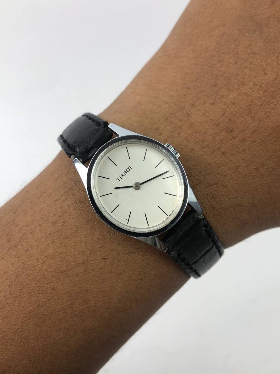TISSOT LADIES OVAL ALL ORIGINAL