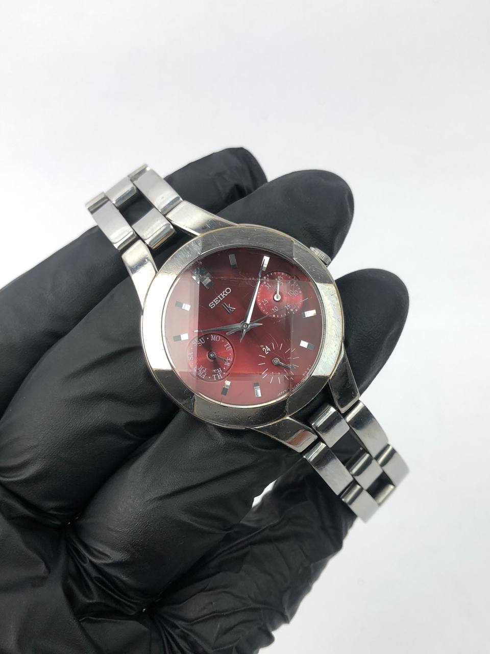 SEIKO LUKIA MAROON SUB DAYDATE DIAL - Gambar 4