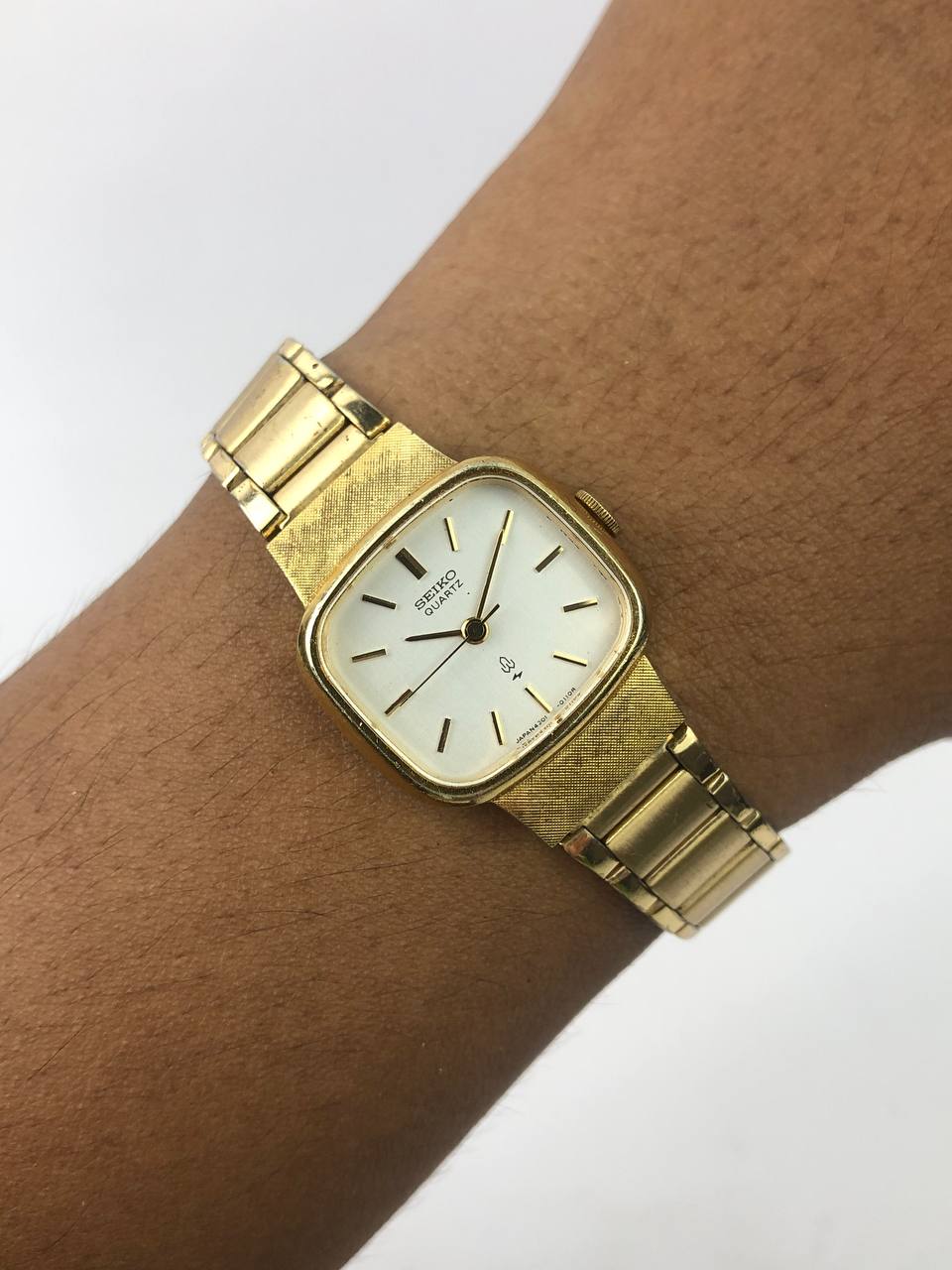 SEIKO QUARTZ VINTAGE LADIES