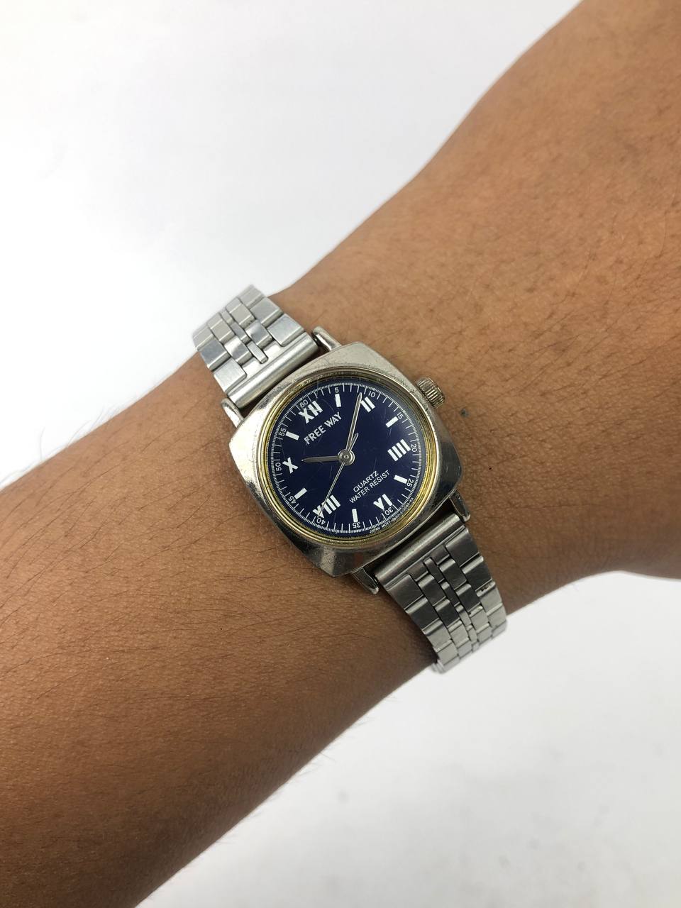 CITIZEN FREEWAY BLUE ROMAN DIAL