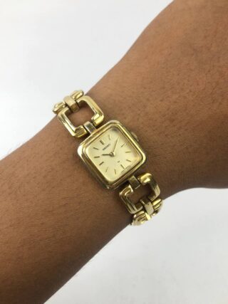 BEAUTIFUL SEIKO QUARTZ SQUARE LADIES