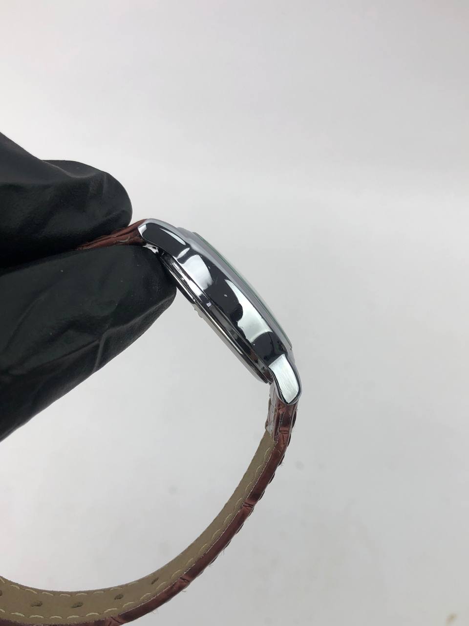 Q&Q OVAL CASE - Gambar 6