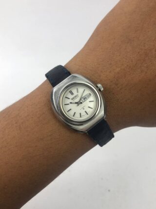 SEIKO AUTOMATIC CUSHION – DIAL SILVER, DAY DATE