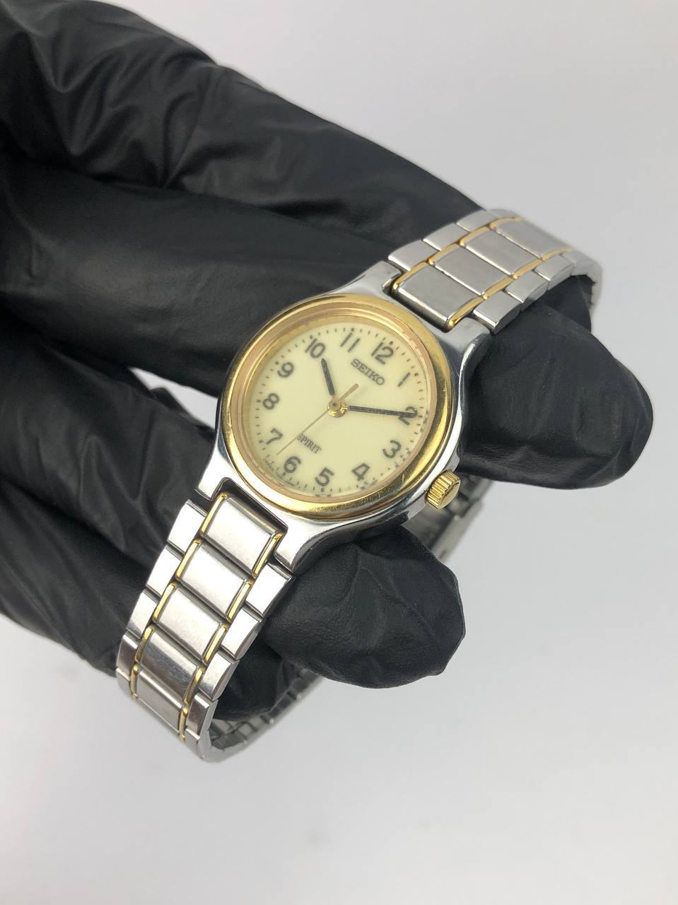 SEIKO SPIRIT MINI CLASSIC IN FULL LUME DIAL - Gambar 4