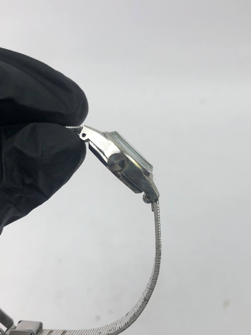 Seiko – Case Round Silver, Dial Biru, Textured Silver Bracelet - Gambar 5