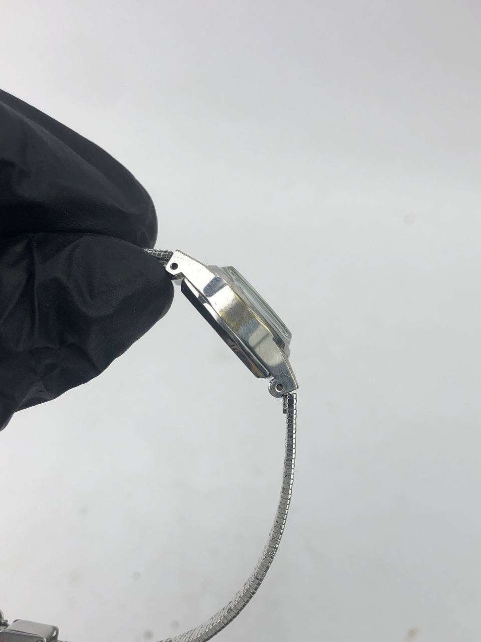 Seiko – Case Round Silver, Dial Biru, Textured Silver Bracelet - Gambar 6