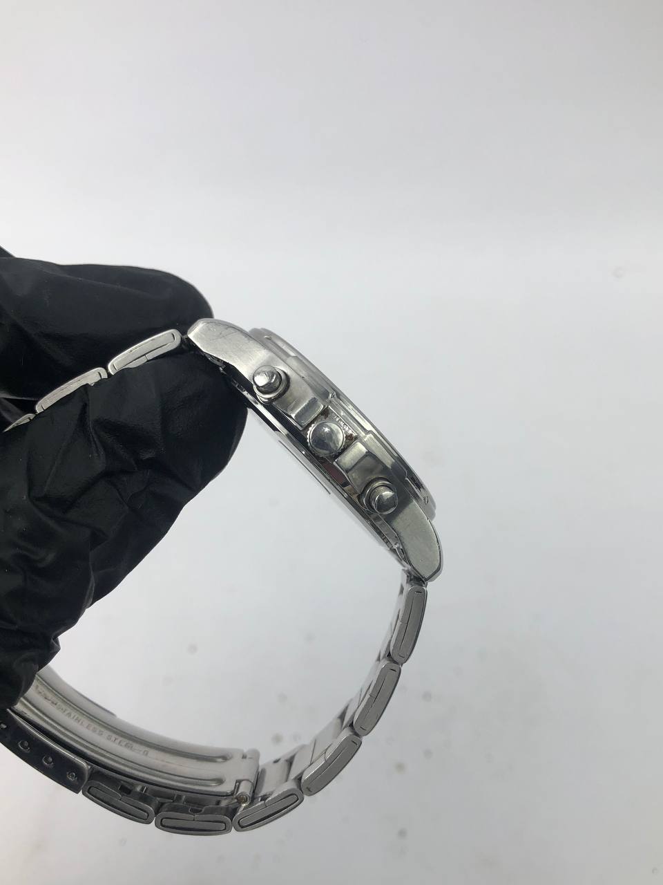 Seiko Chronograph – Round Steel Case, Black Pilot Dial, Full Chrono Function untuk Look Maskulin & Sporty. - Gambar 5