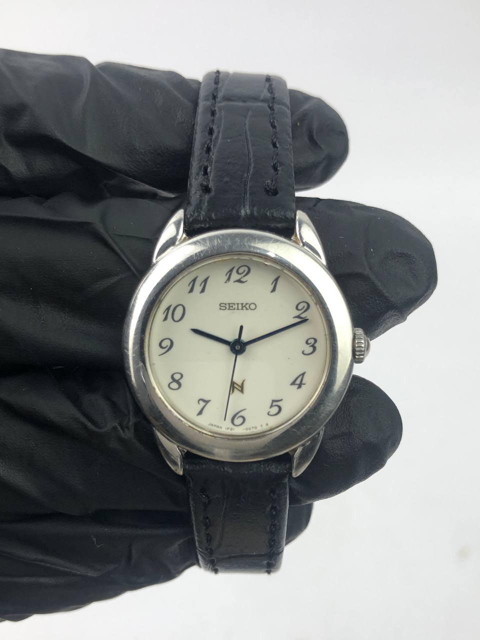 Seiko N Simple Cream Dial strap Hitam - Gambar 2