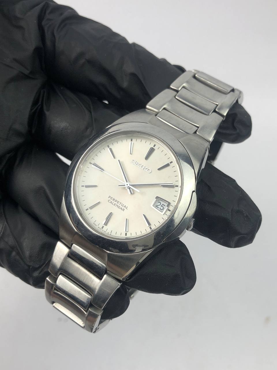 Seiko Perpetual Calendar Silver Dial Rantai Steel - Gambar 3