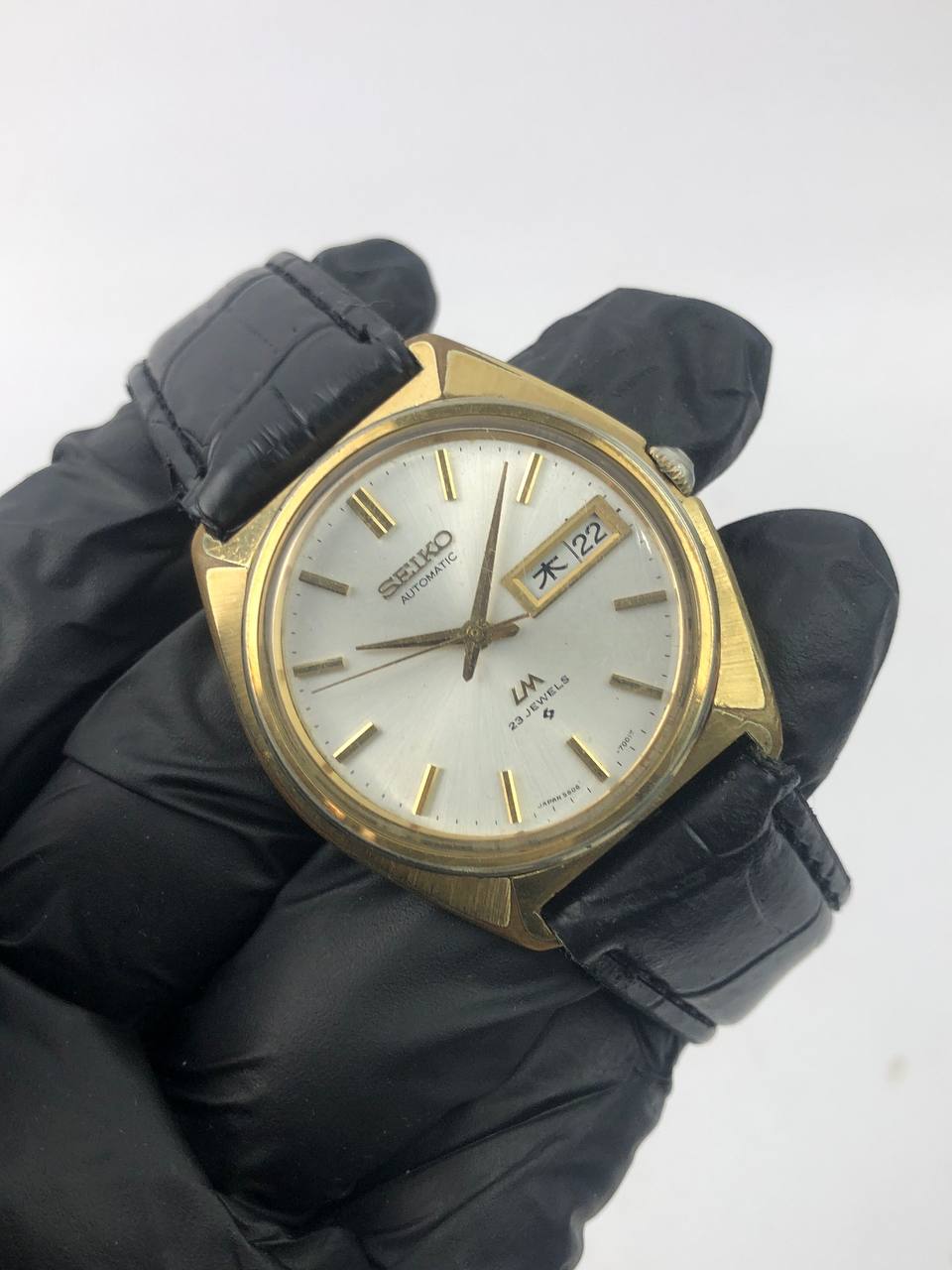 Seiko LM cushion tonneau LM Silver Dial Gold Tonneau Case - Gambar 4