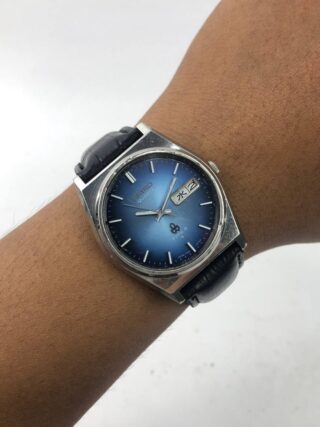 Seiko Quartz TYPE II Blue Gradient Dial cushion case