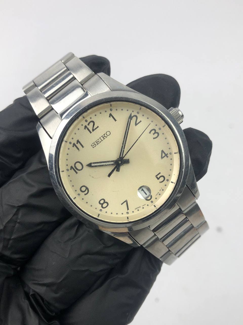 Seiko analog cream dial round steel case Steel Bracelet - Gambar 4